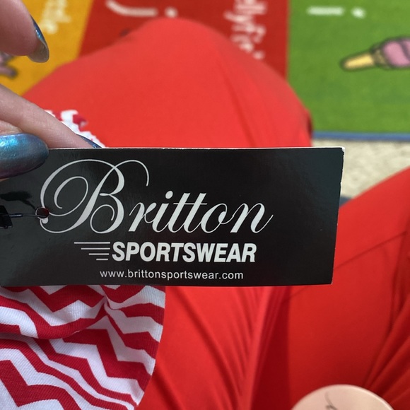 Britton red and white chevron print NWT size 6T ruffle bottom pants - Picture 2 of 2